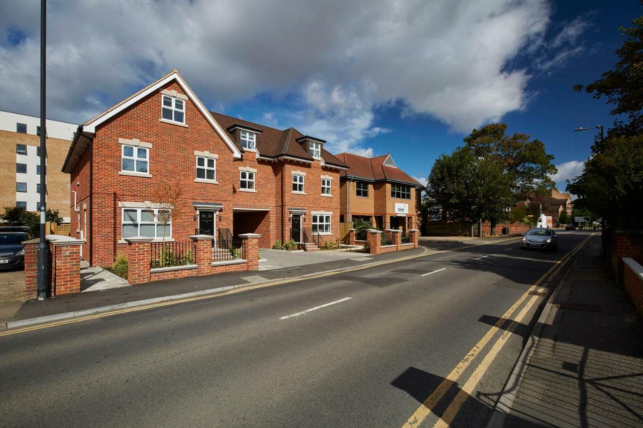 Imperial Court By Viridian Apartments Maidenhead Exterior photo
