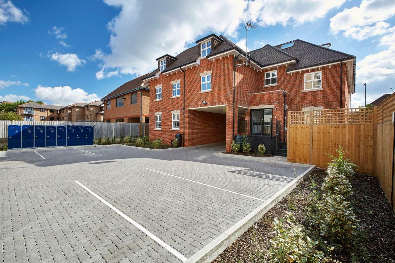 Imperial Court By Viridian Apartments Maidenhead Exterior photo